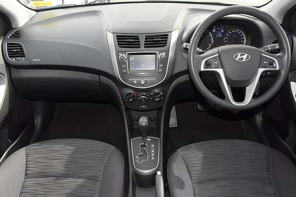 2016 Hyundai Accent Active RB4