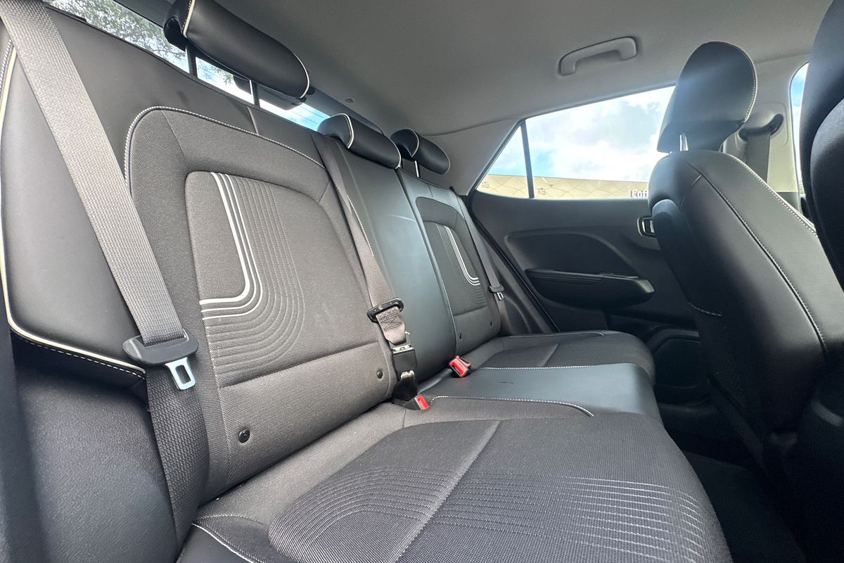 2021 Hyundai Venue Active QX.V3
