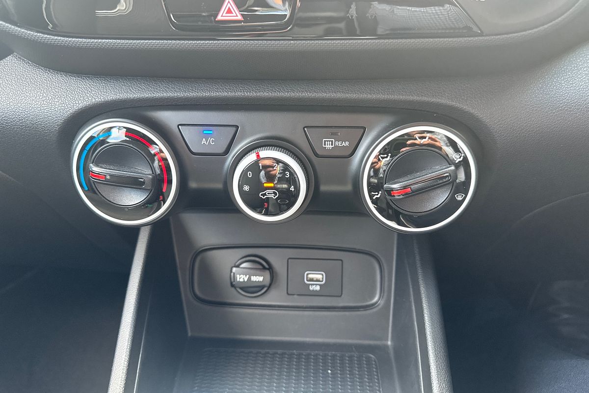 2021 Hyundai Venue Active QX.V3