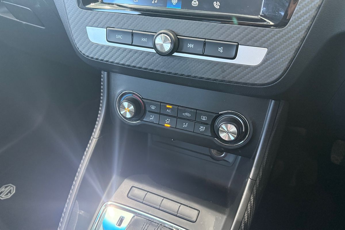 2022 MG ZS Excite AZS1