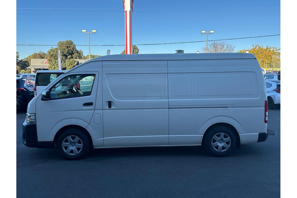 2016 Toyota Hiace KDH221R