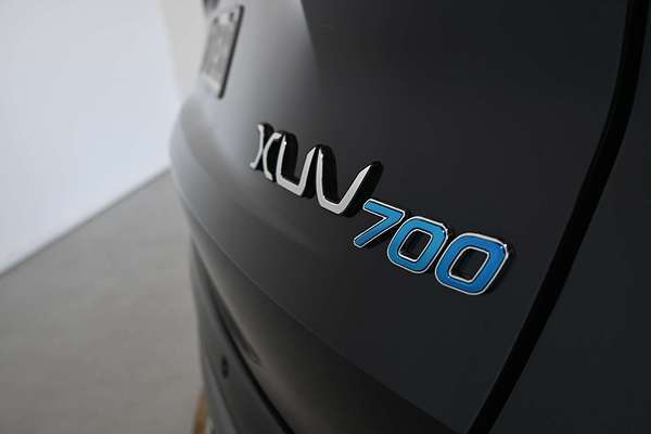 2025 Mahindra XUV700 AX7L