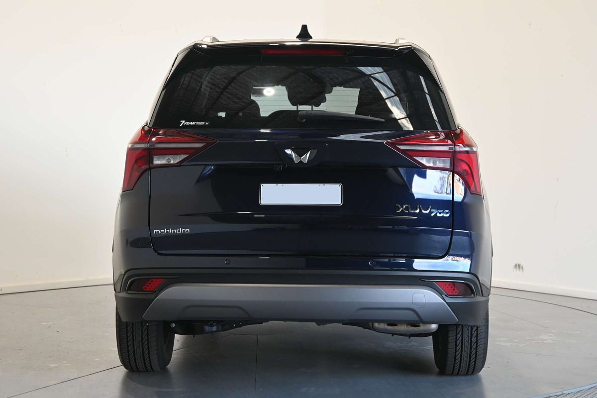 2025 Mahindra XUV700 AX7L