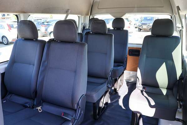 2017 Toyota Hiace Commuter TRH223R