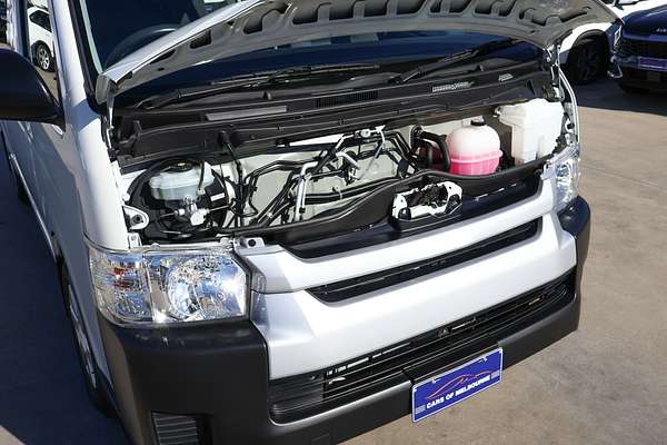 2017 Toyota Hiace Commuter TRH223R