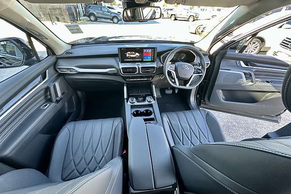 2025 LDV D90 Executive SV9A