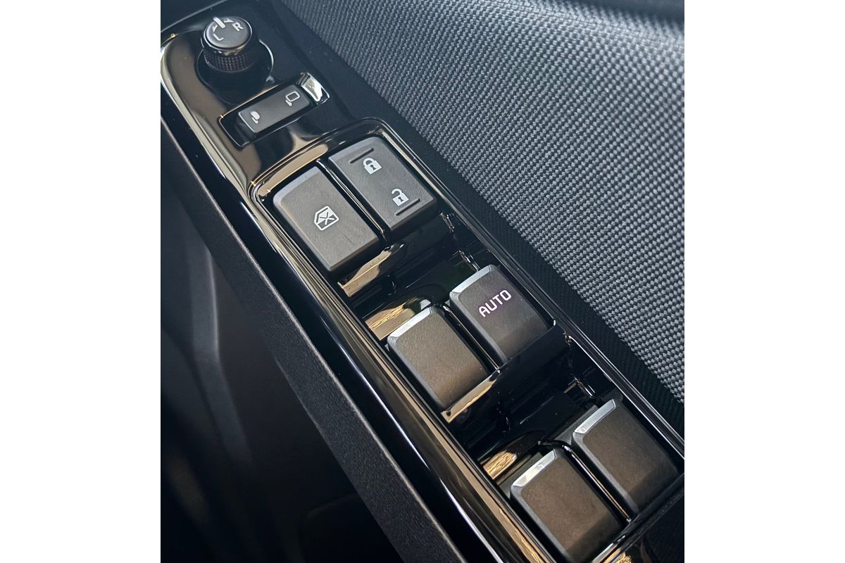 2024 Isuzu MU-X MY24