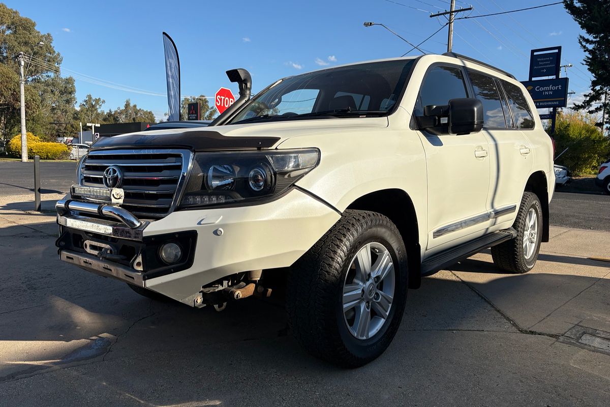 2012 Toyota Landcruiser Sahara VDJ200R
