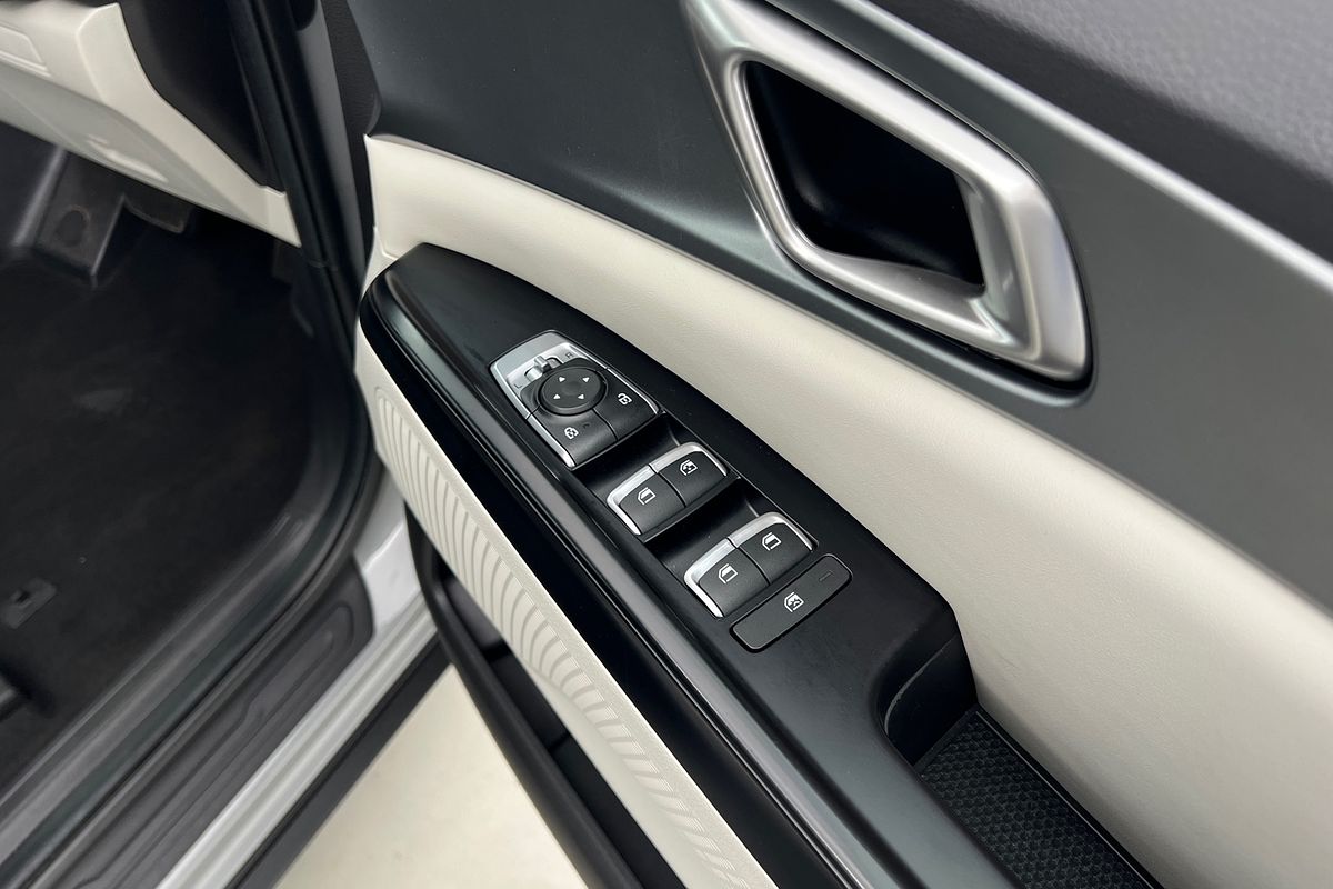 2023 Kia Carnival S KA4