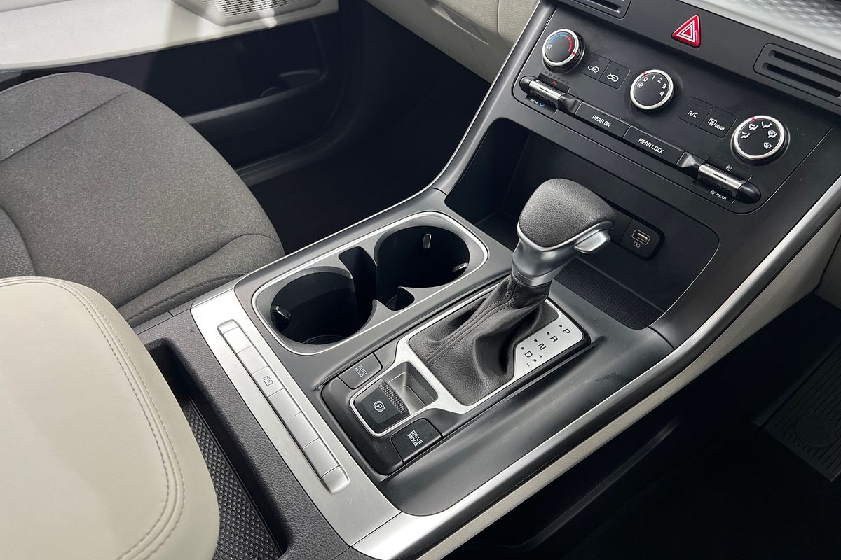 2023 Kia Carnival S KA4