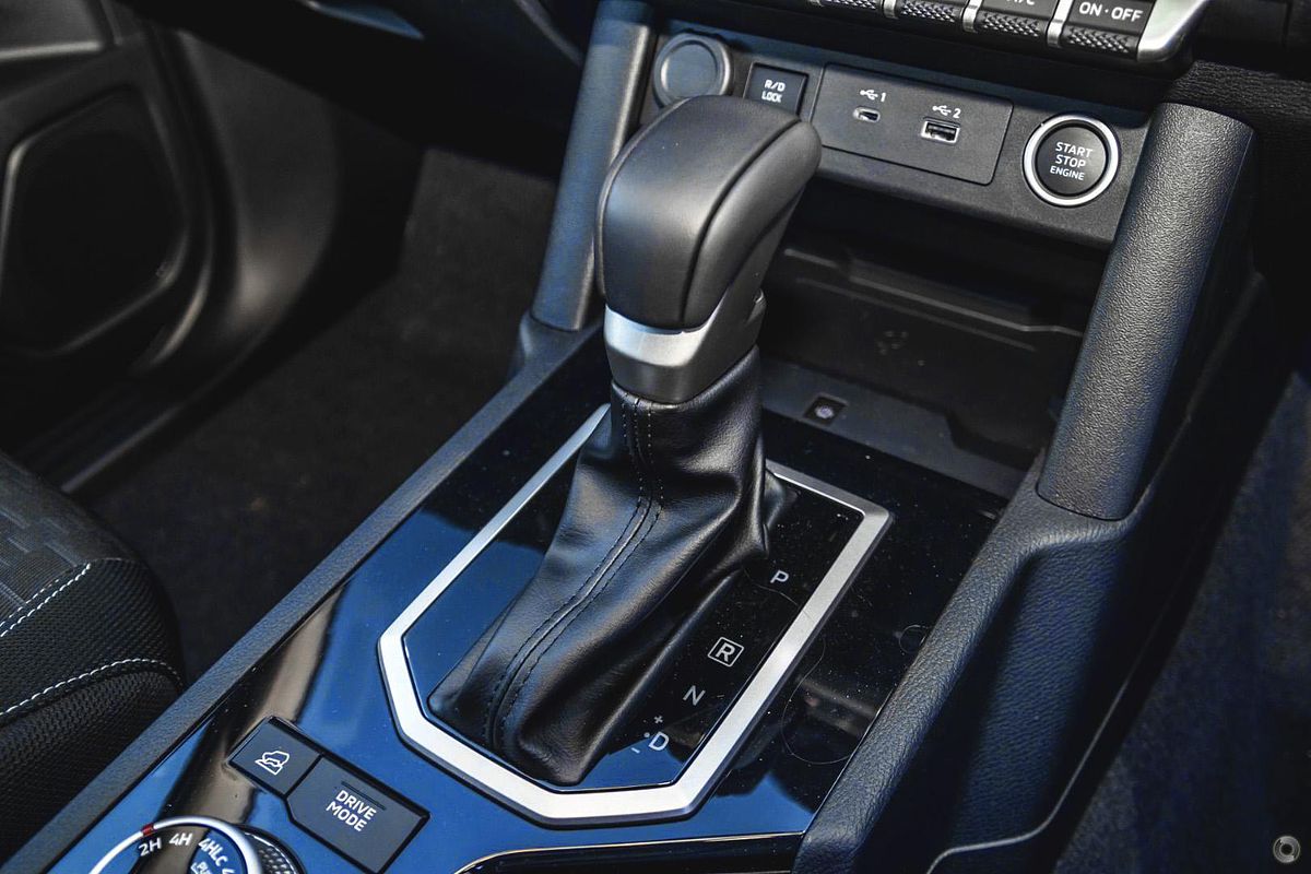2025 Mitsubishi Triton GLS MV 4X4