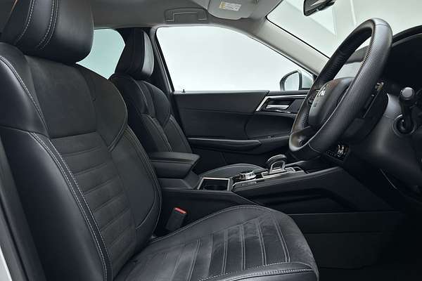 2022 Mitsubishi Outlander Aspire ZM