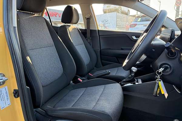 2024 Kia Stonic S YB