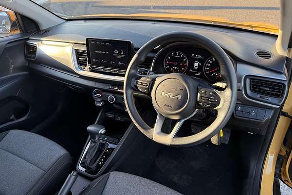 2024 Kia Stonic S YB