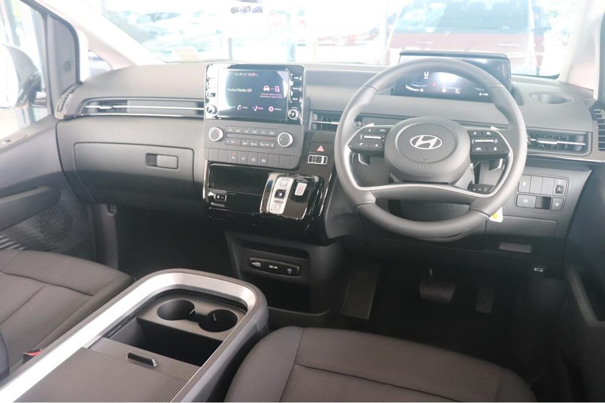 2024 Hyundai STARIA US4.V3