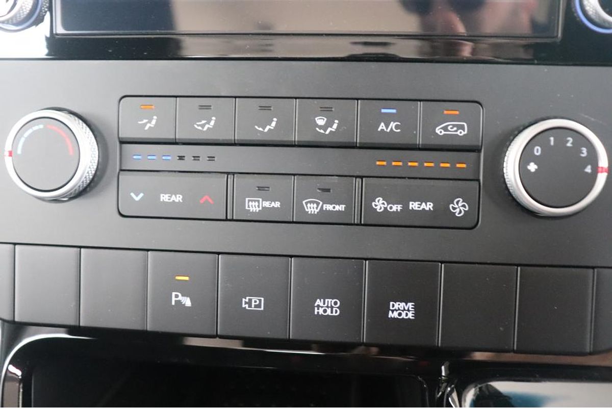 2024 Hyundai STARIA US4.V3