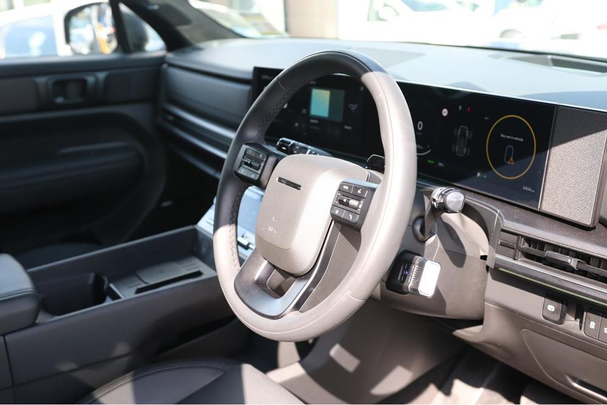 2024 Hyundai Santa Fe Hybrid Calligraphy MX5.V1