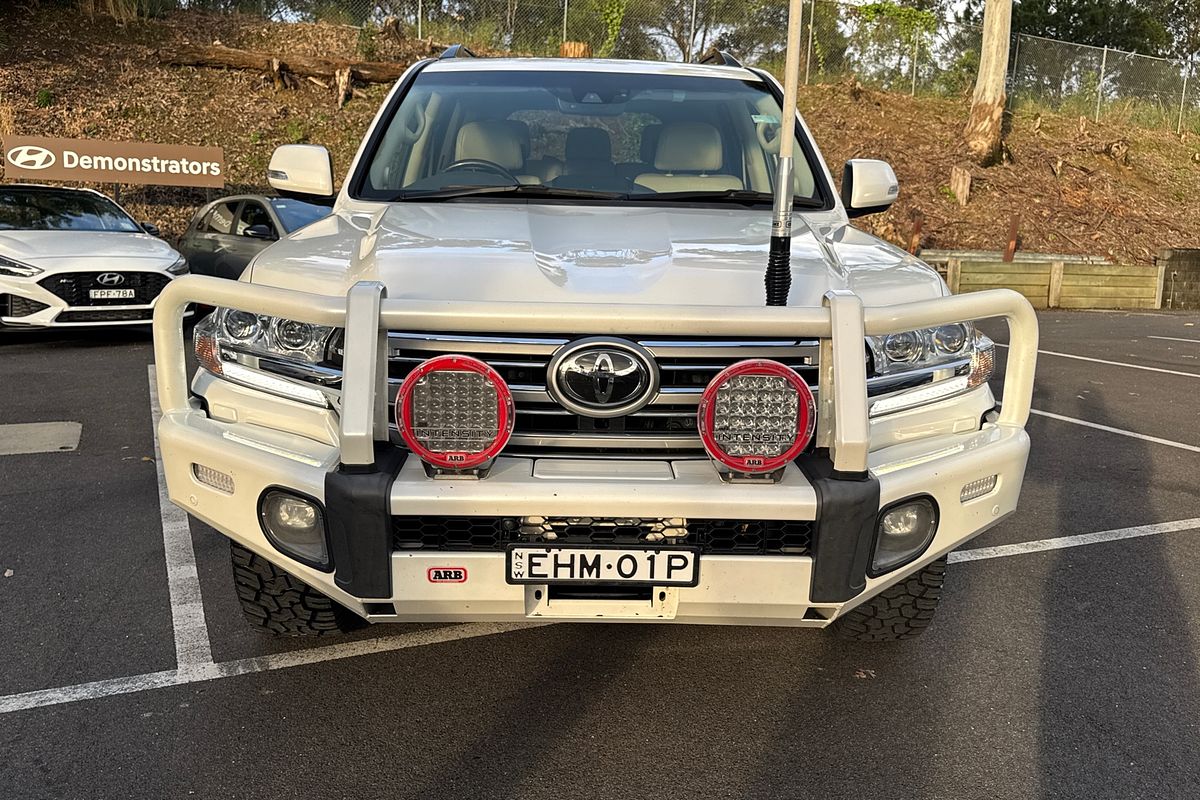 2020 Toyota Landcruiser Sahara VDJ200R