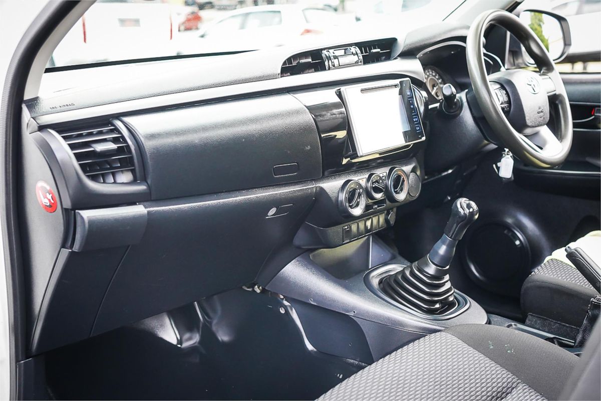 2016 Toyota Hilux Workmate GUN122R Rear Wheel Drive