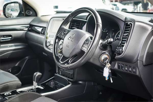 2019 Mitsubishi Outlander ES ADAS ZL