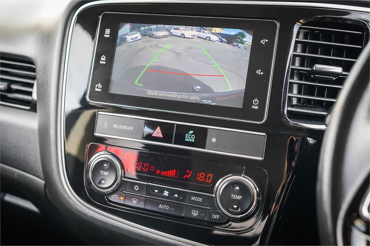 2019 Mitsubishi Outlander ES ADAS ZL