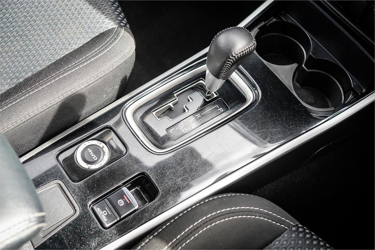 2019 Mitsubishi Outlander ES ADAS ZL
