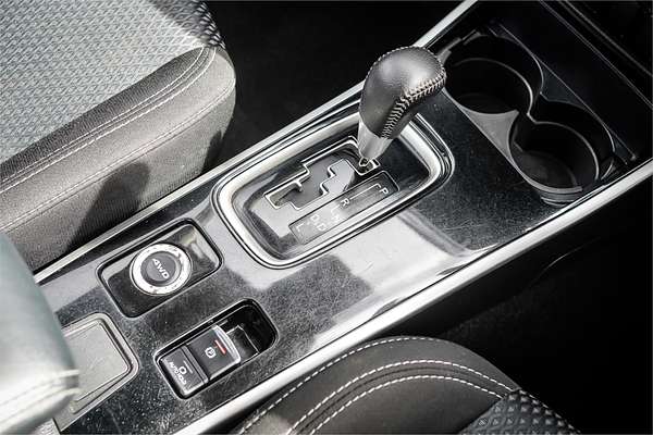 2019 Mitsubishi Outlander ES ADAS ZL
