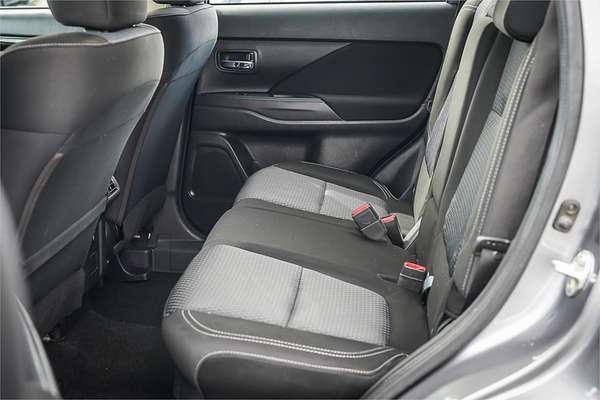 2019 Mitsubishi Outlander ES ADAS ZL