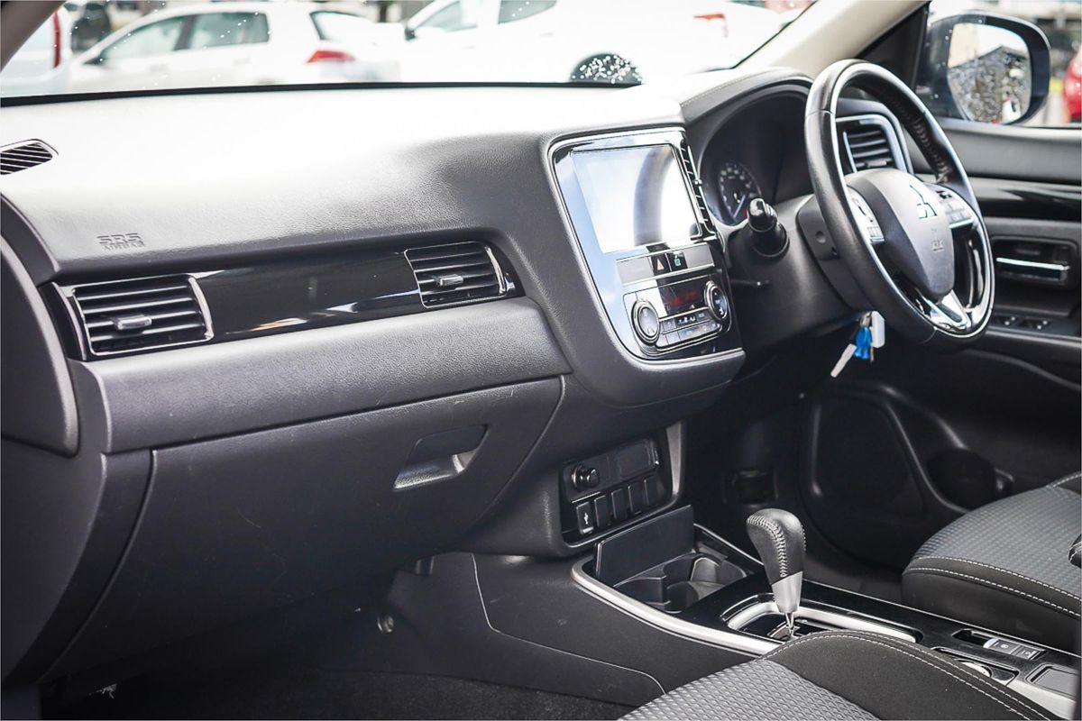 2019 Mitsubishi Outlander ES ADAS ZL