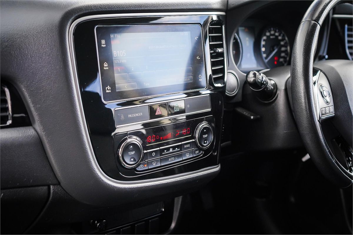 2019 Mitsubishi Outlander ES ADAS ZL