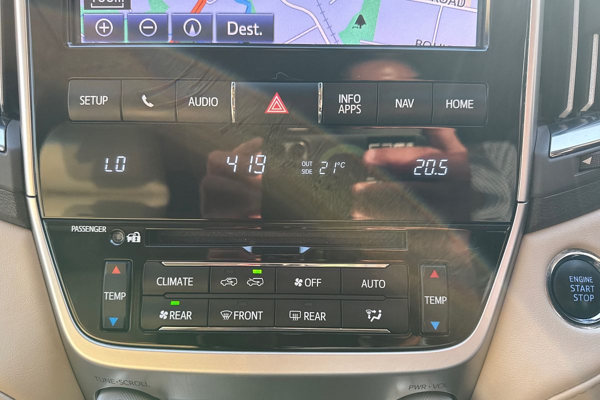 2020 Toyota Landcruiser Sahara VDJ200R