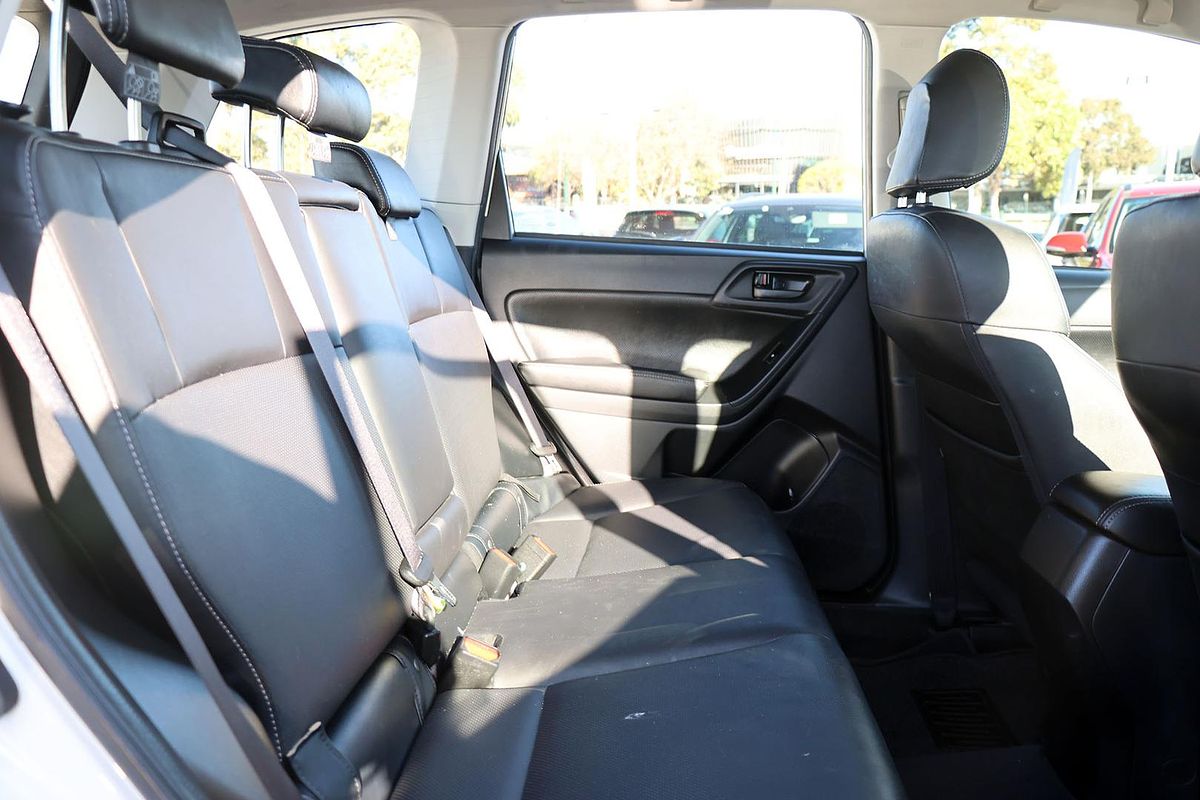 2015 Subaru Forester 2.5i-L S4