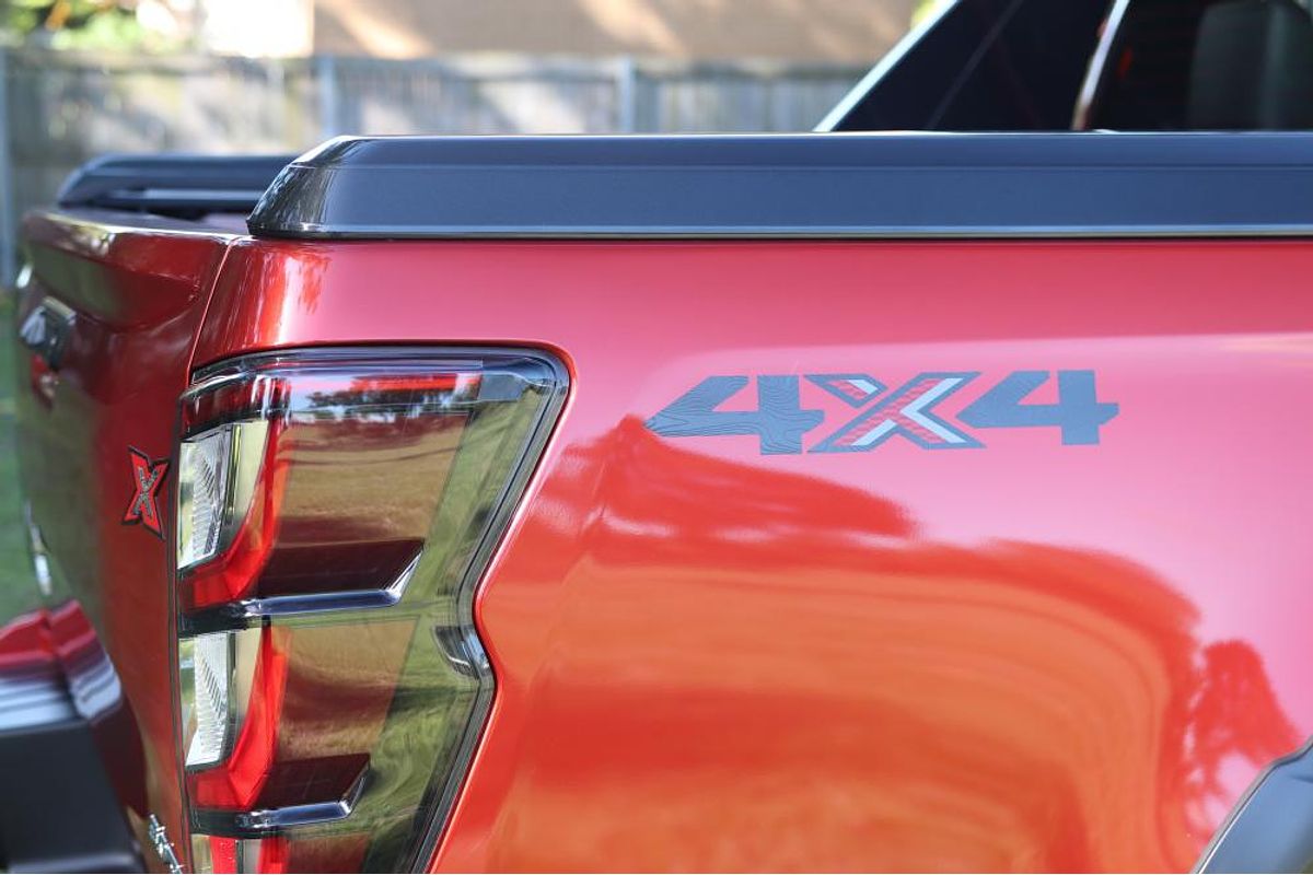 2025 Isuzu D-MAX X-TERRAIN 4X4