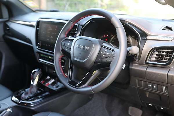 2025 Isuzu D-MAX X-TERRAIN 4X4