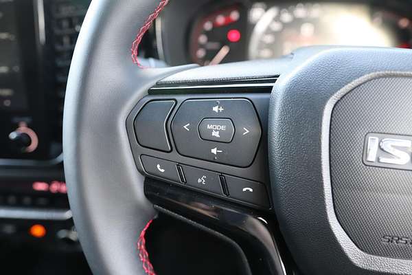 2025 Isuzu D-MAX X-TERRAIN 4X4