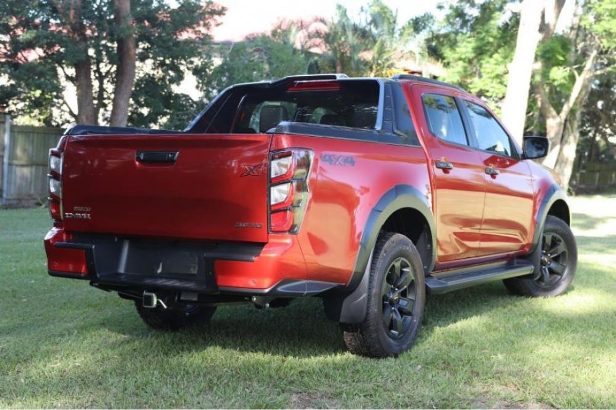2025 Isuzu D-MAX X-TERRAIN 4X4