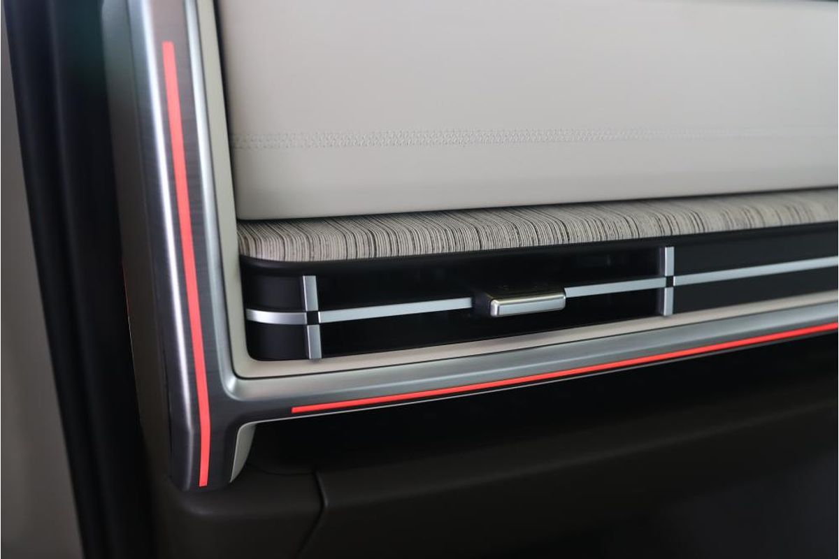 2024 Hyundai Santa Fe Hybrid Calligraphy MX5.V1