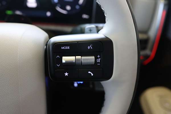 2024 Hyundai Santa Fe Hybrid Calligraphy MX5.V1