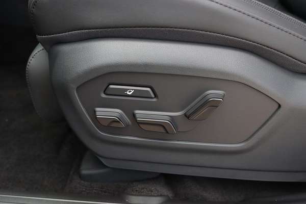 2025 Hyundai Santa Fe Hybrid Calligraphy MX5.V1