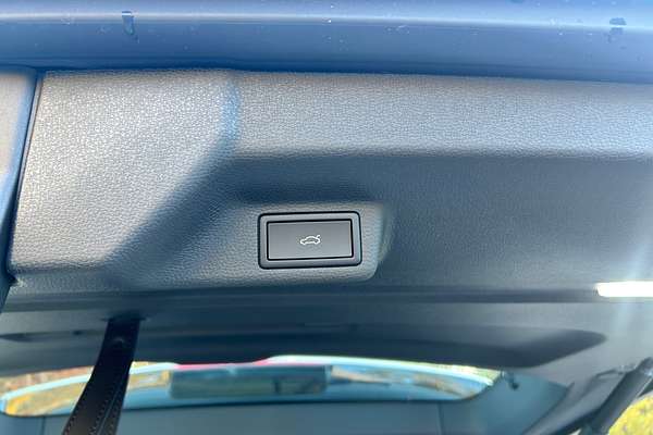 2025 Volkswagen ID. Buzz Cargo BEV550 EBN SWB