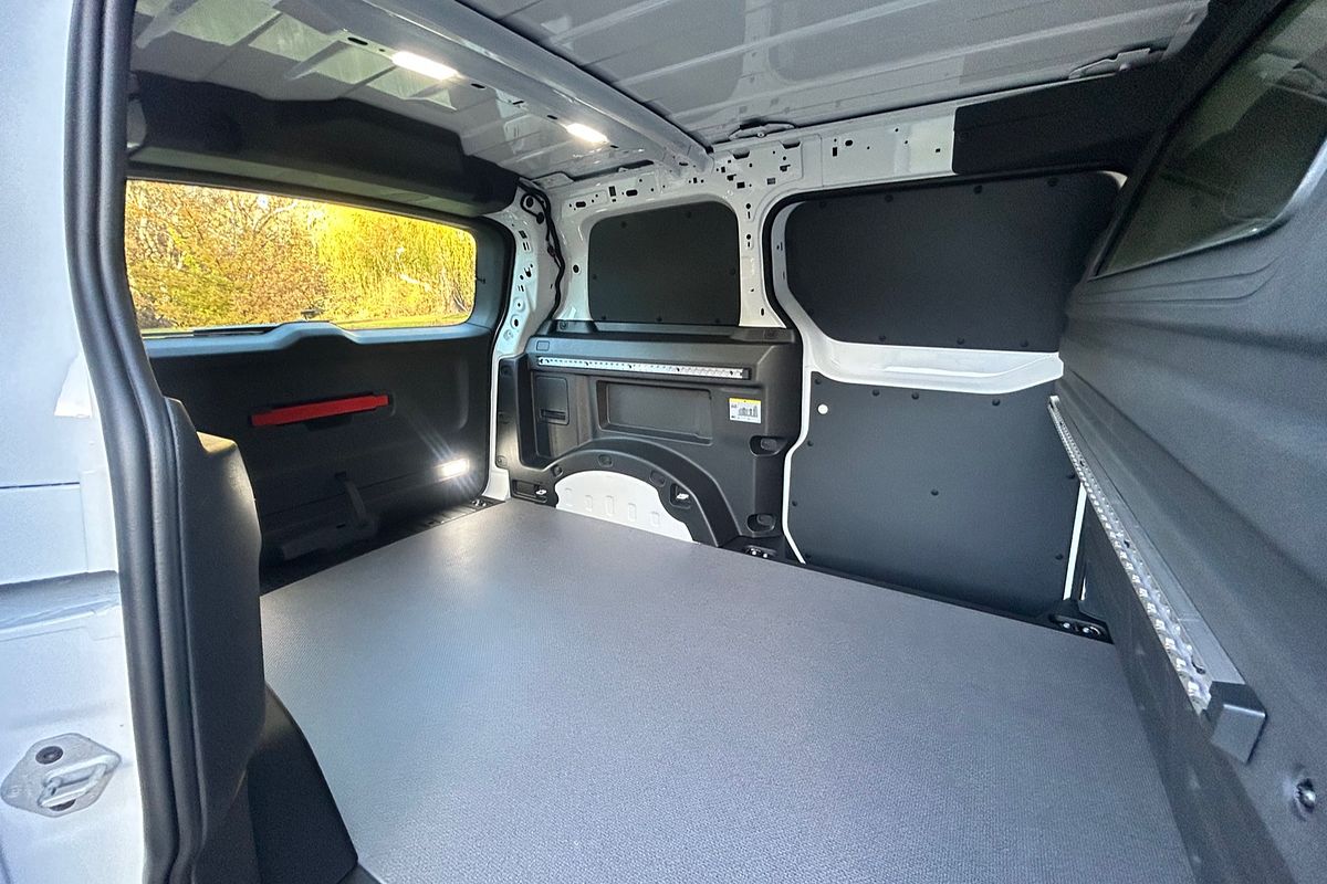 2025 Volkswagen ID. Buzz Cargo BEV550 EBN SWB
