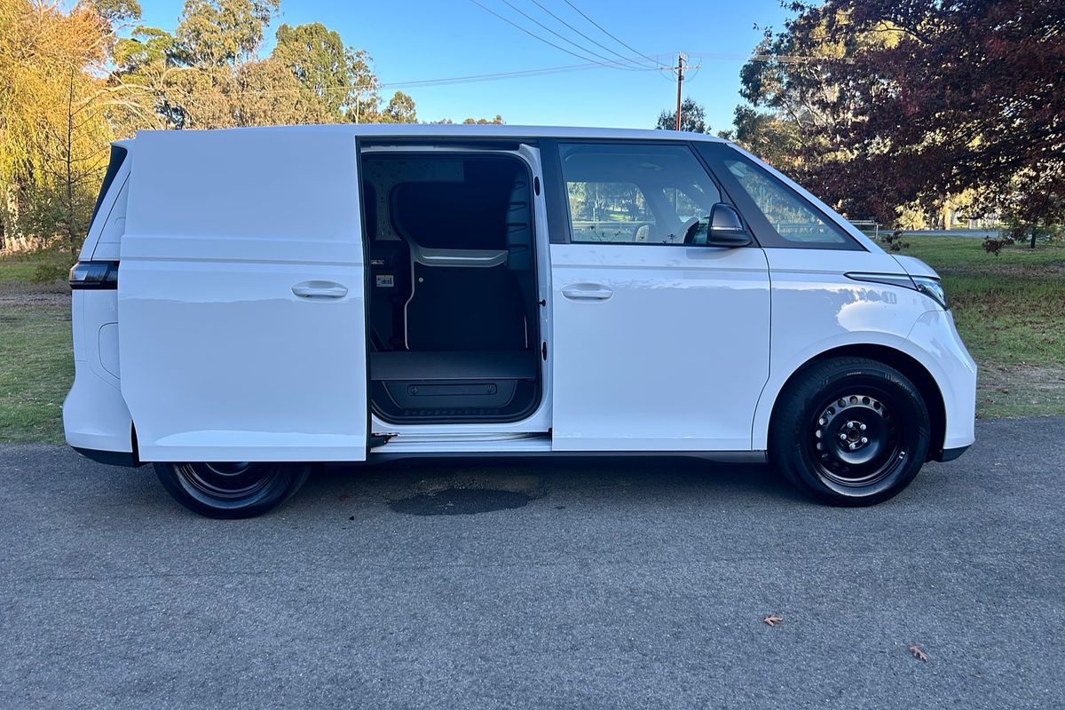 2025 Volkswagen ID. Buzz Cargo BEV550 EBN SWB