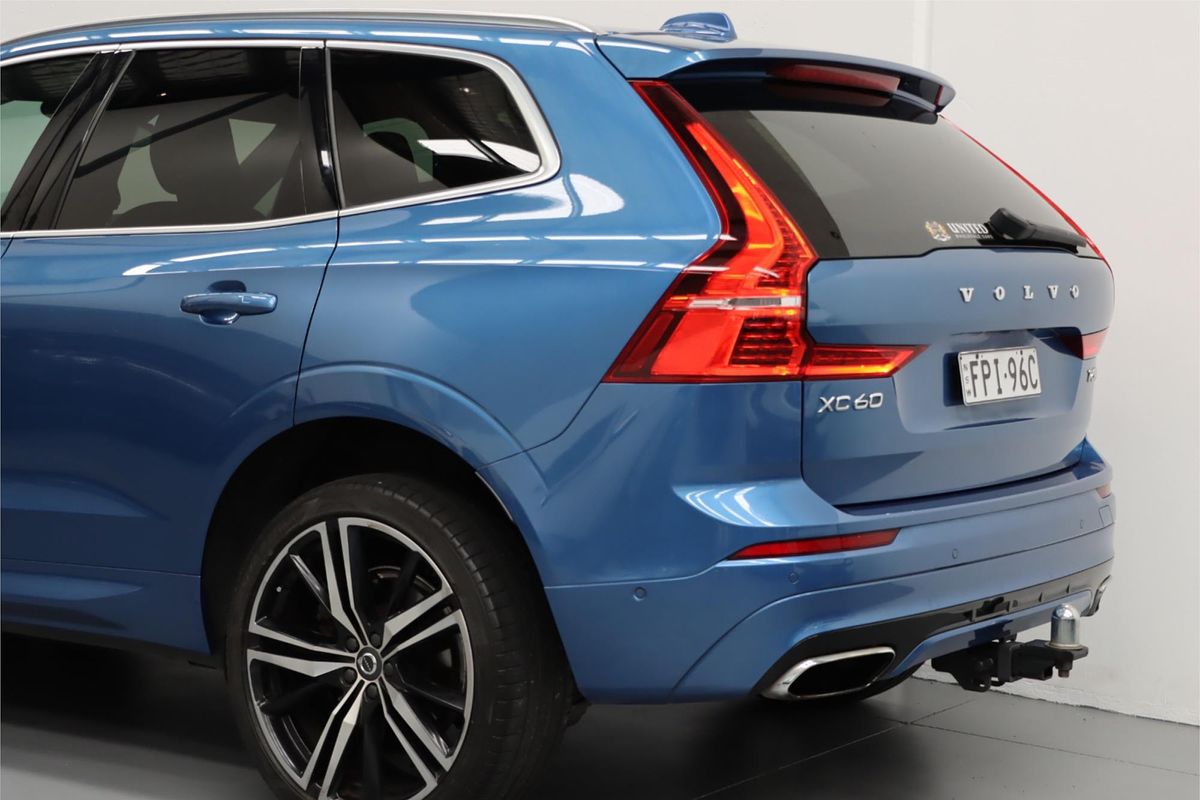 2018 Volvo XC60 T6 R-Design UZ