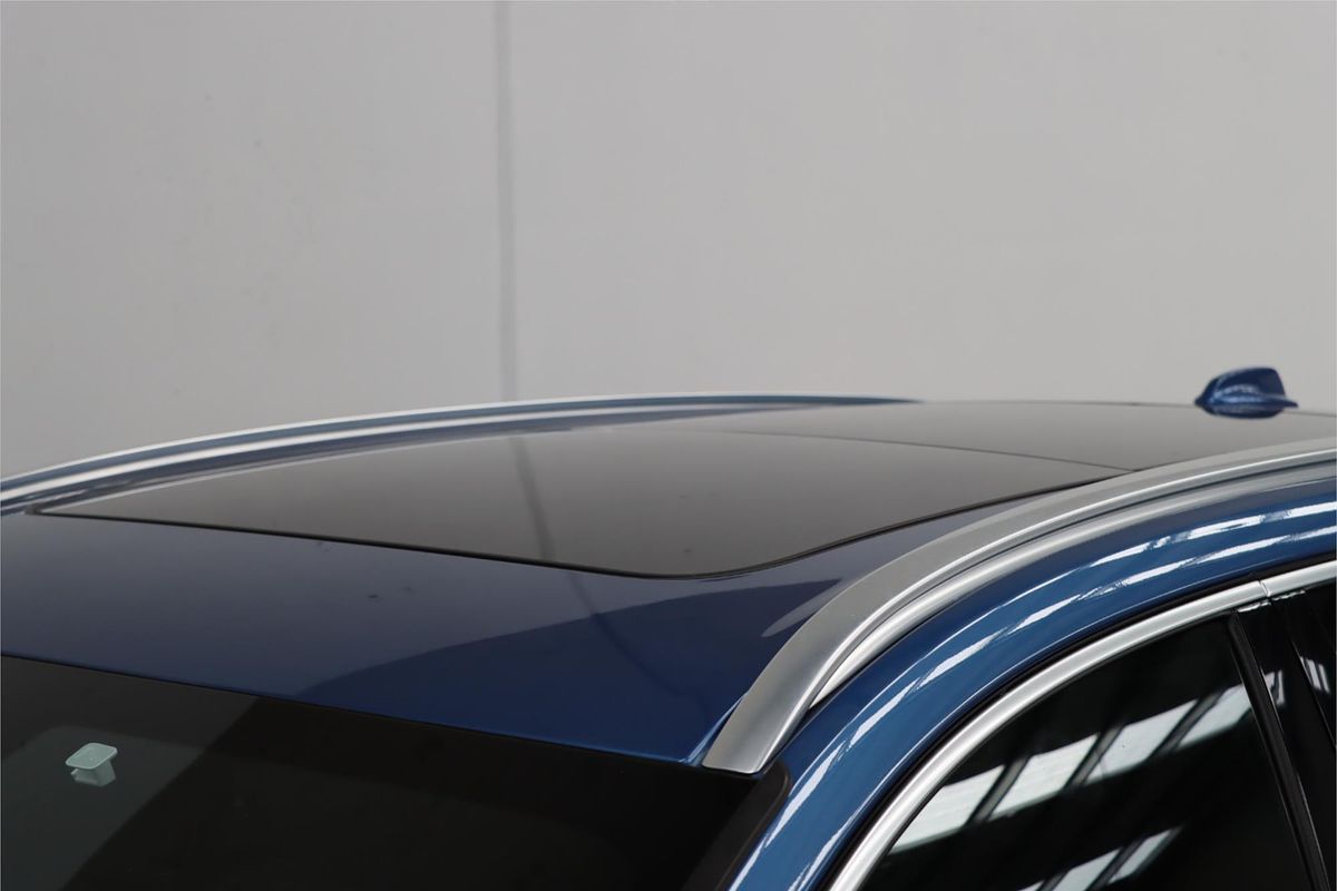 2018 Volvo XC60 T6 R-Design UZ