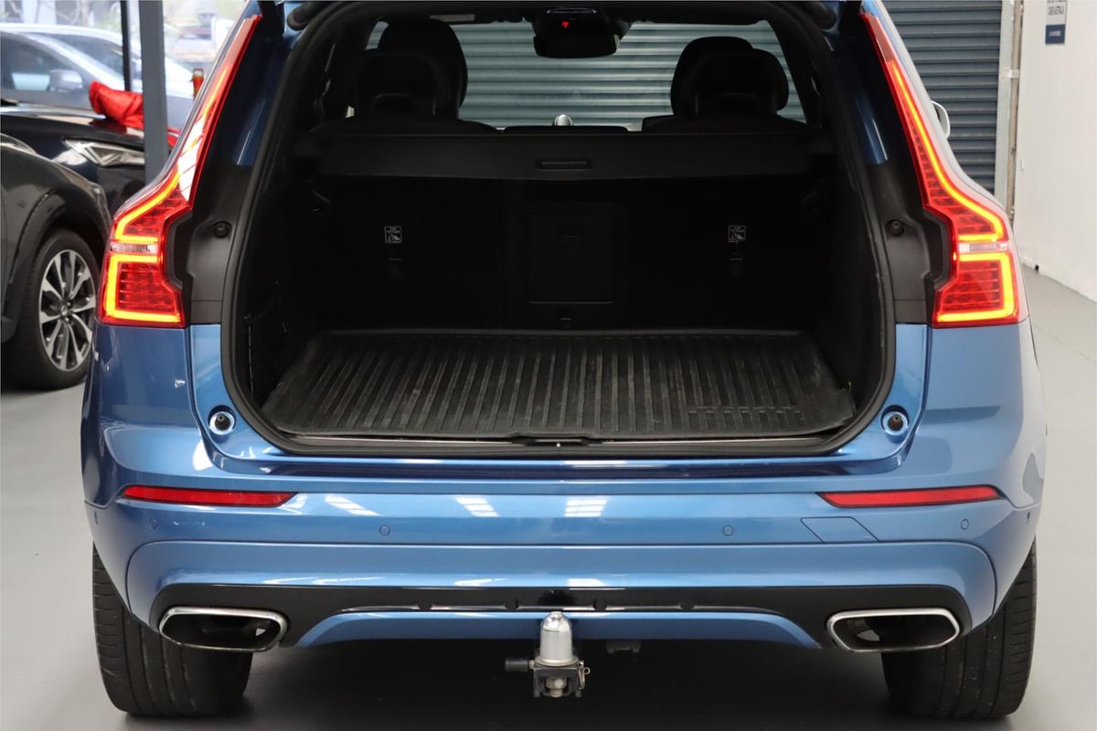 2018 Volvo XC60 T6 R-Design UZ