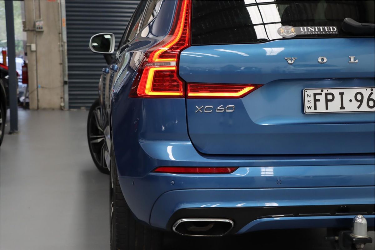 2018 Volvo XC60 T6 R-Design UZ