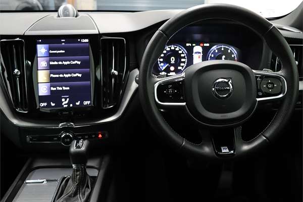 2018 Volvo XC60 T6 R-Design UZ