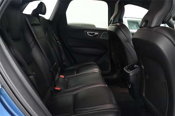 2018 Volvo XC60 T6 R-Design UZ