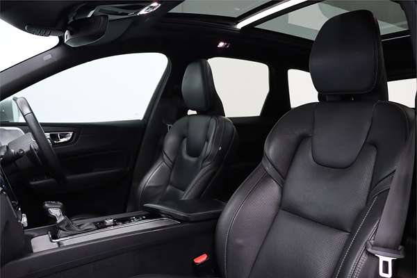 2018 Volvo XC60 T6 R-Design UZ