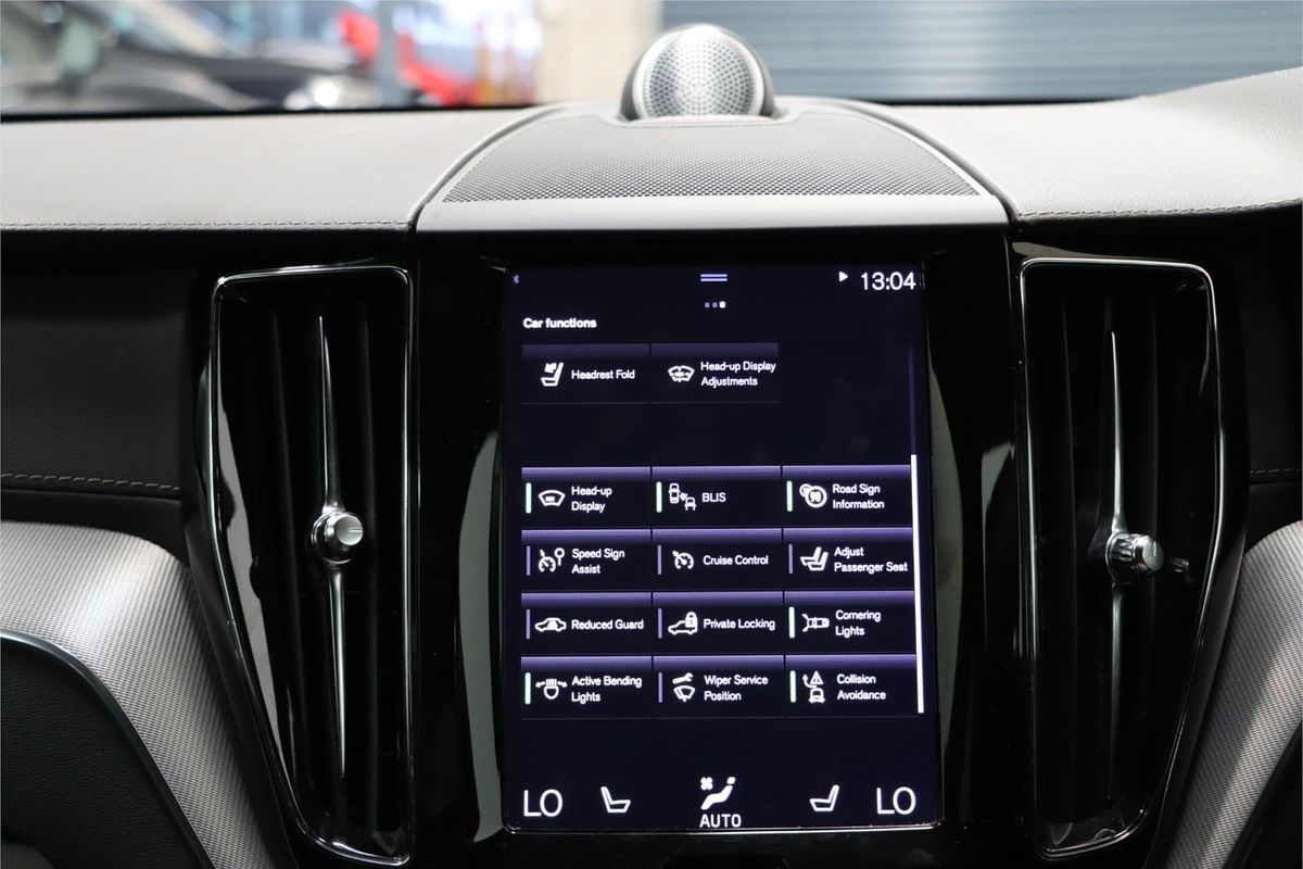 2018 Volvo XC60 T6 R-Design UZ